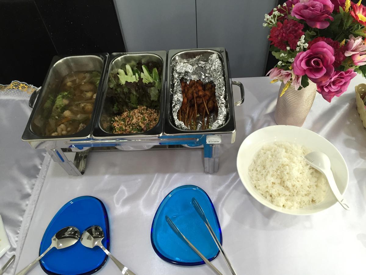 Modernbright Laemchabang Aparthotel Bang Lamung Exteriör bild