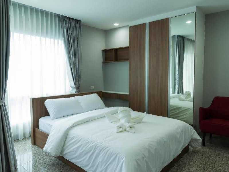 Modernbright Laemchabang Aparthotel Bang Lamung Exteriör bild