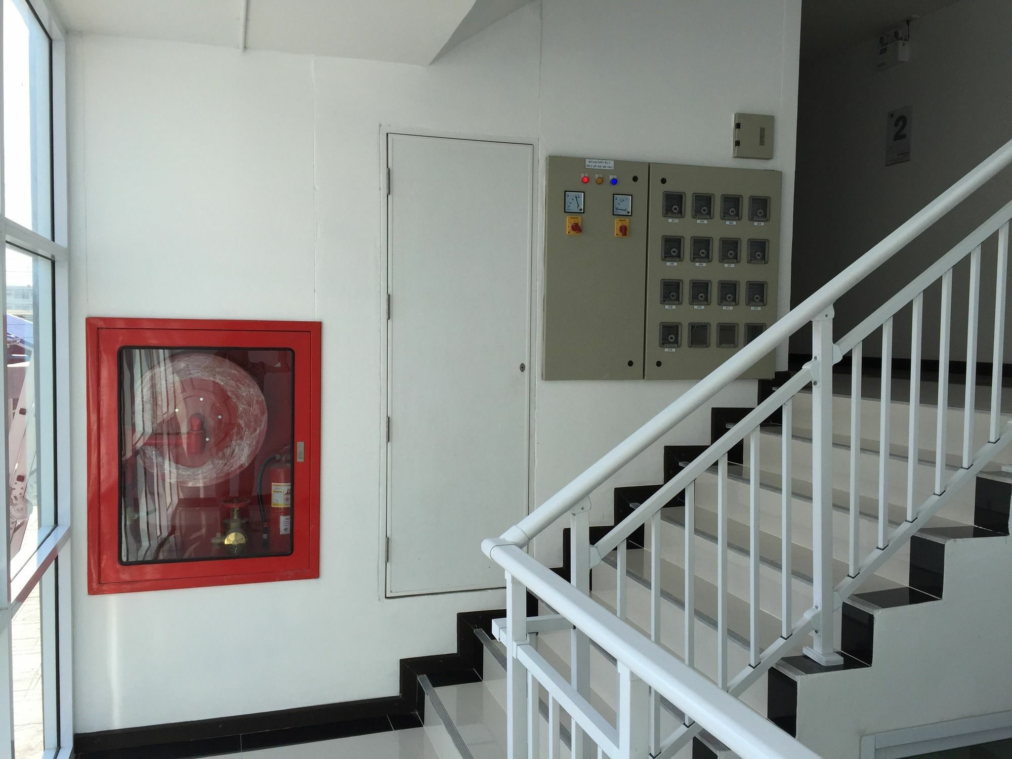 Modernbright Laemchabang Aparthotel Bang Lamung Exteriör bild