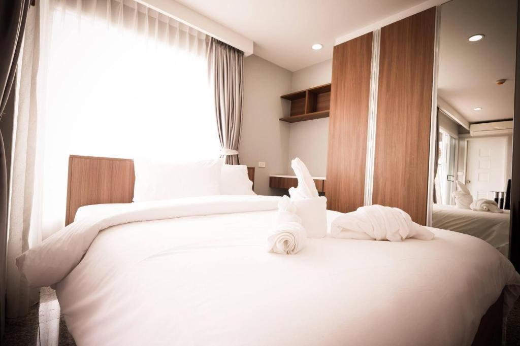 Modernbright Laemchabang Aparthotel Bang Lamung Exteriör bild